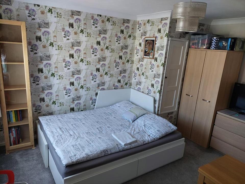 Home Accommodation Southampton Exterior foto