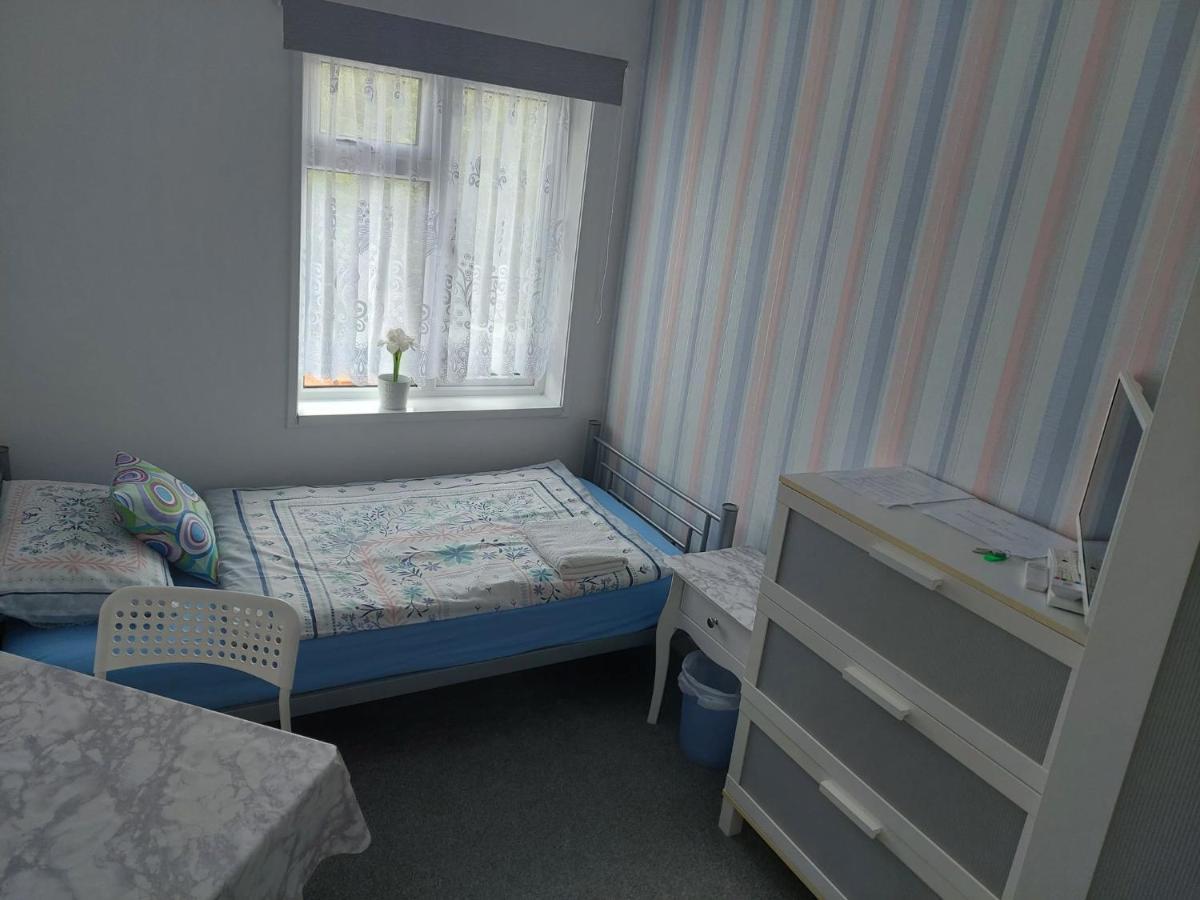Home Accommodation Southampton Exterior foto